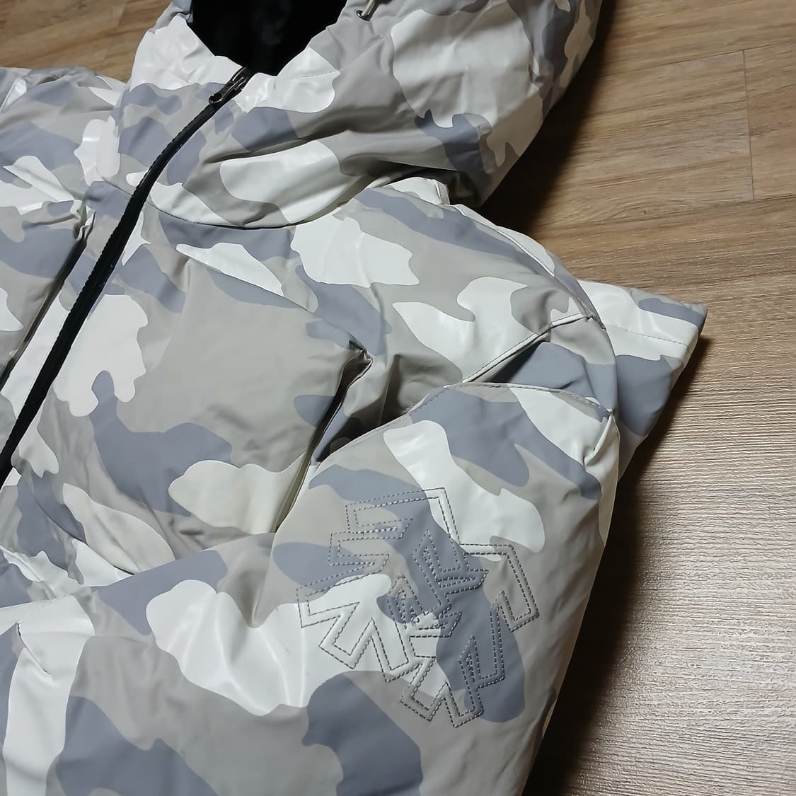 코오롱스포츠 구스다운 카모 밀리터리 패딩 점퍼 상품이미지2