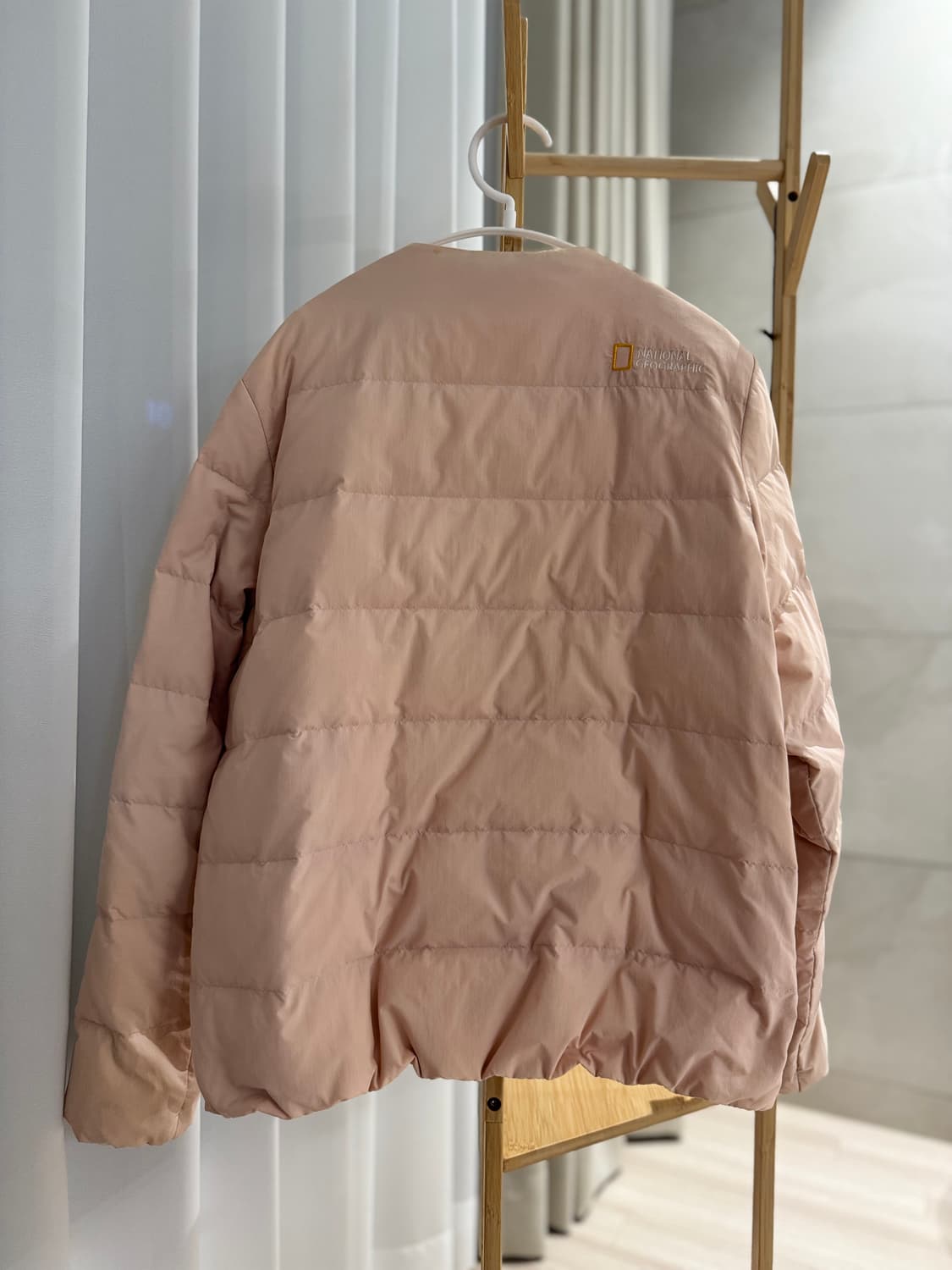 네셔널 딸기우유핑크 경량패딩 상품이미지5