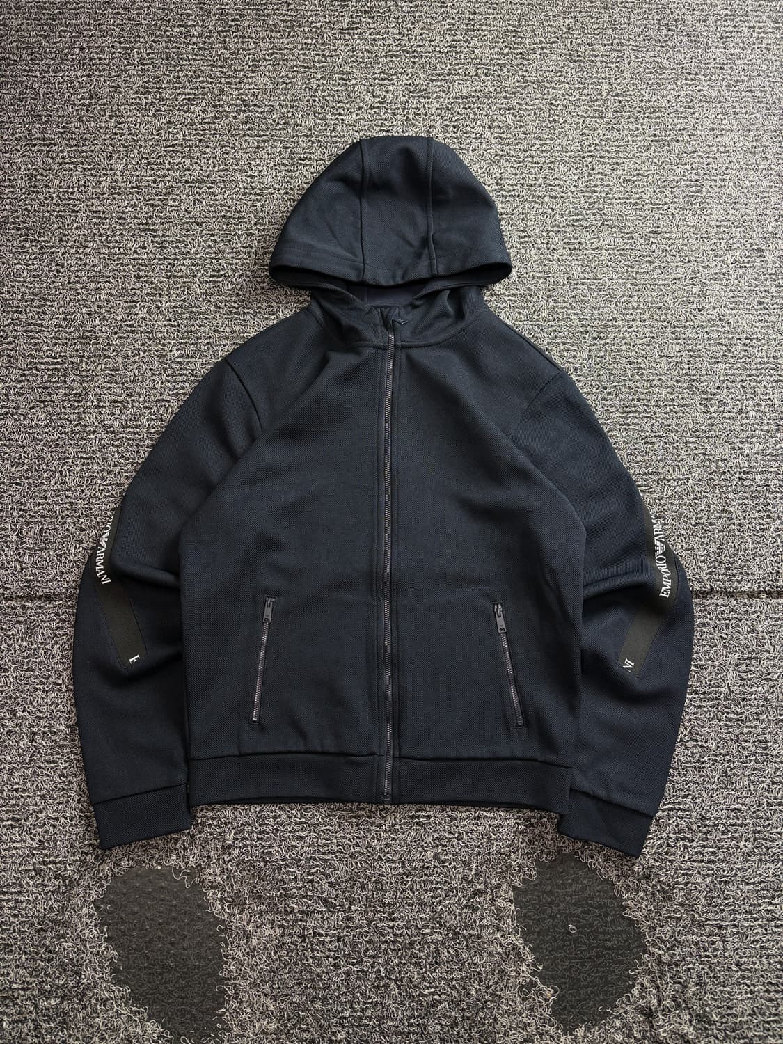 엠포리오 아르마니 테이핑 디테일 저지 3708 상품이미지2