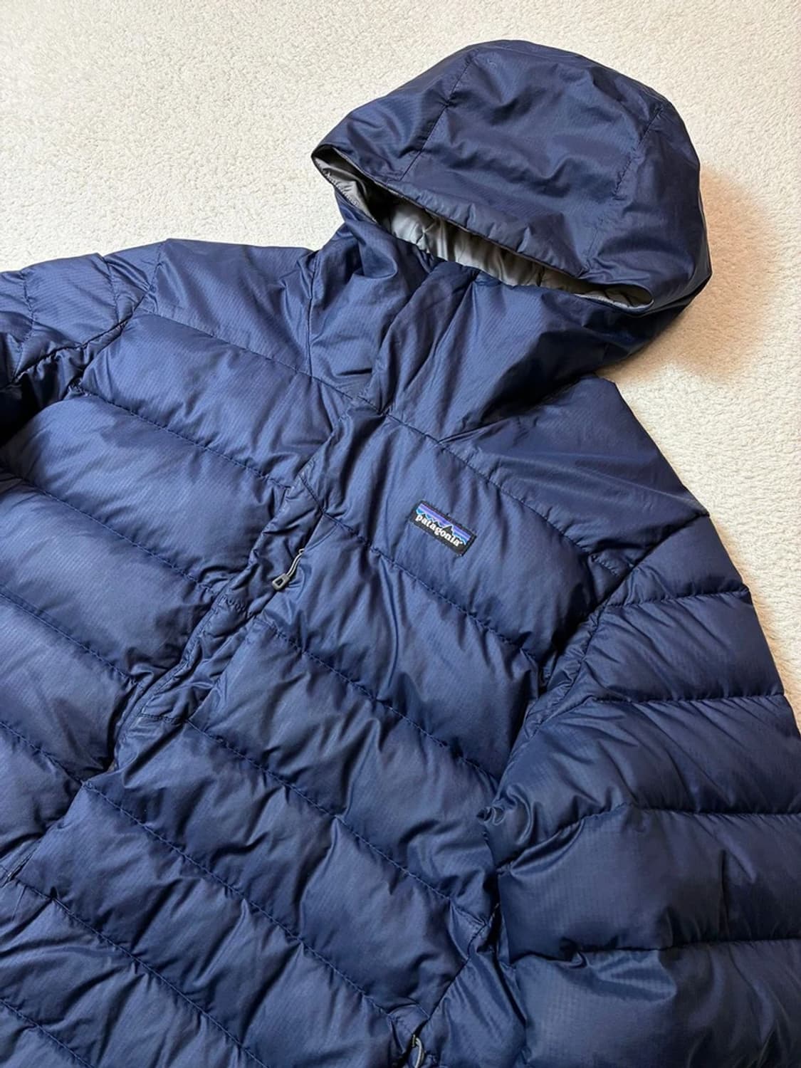 파타고니아 하이 로프트 다운 후디 푸퍼 패딩 PN6800    상품이미지2