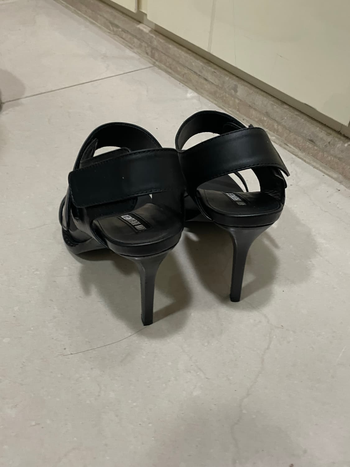 Ann demeulemeester 블랙 샌들 힐  상품이미지4