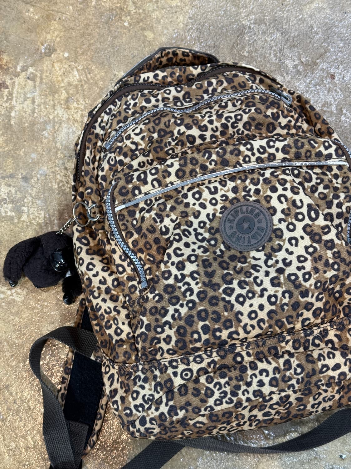 키플링 레오파드 백팩 상품이미지3