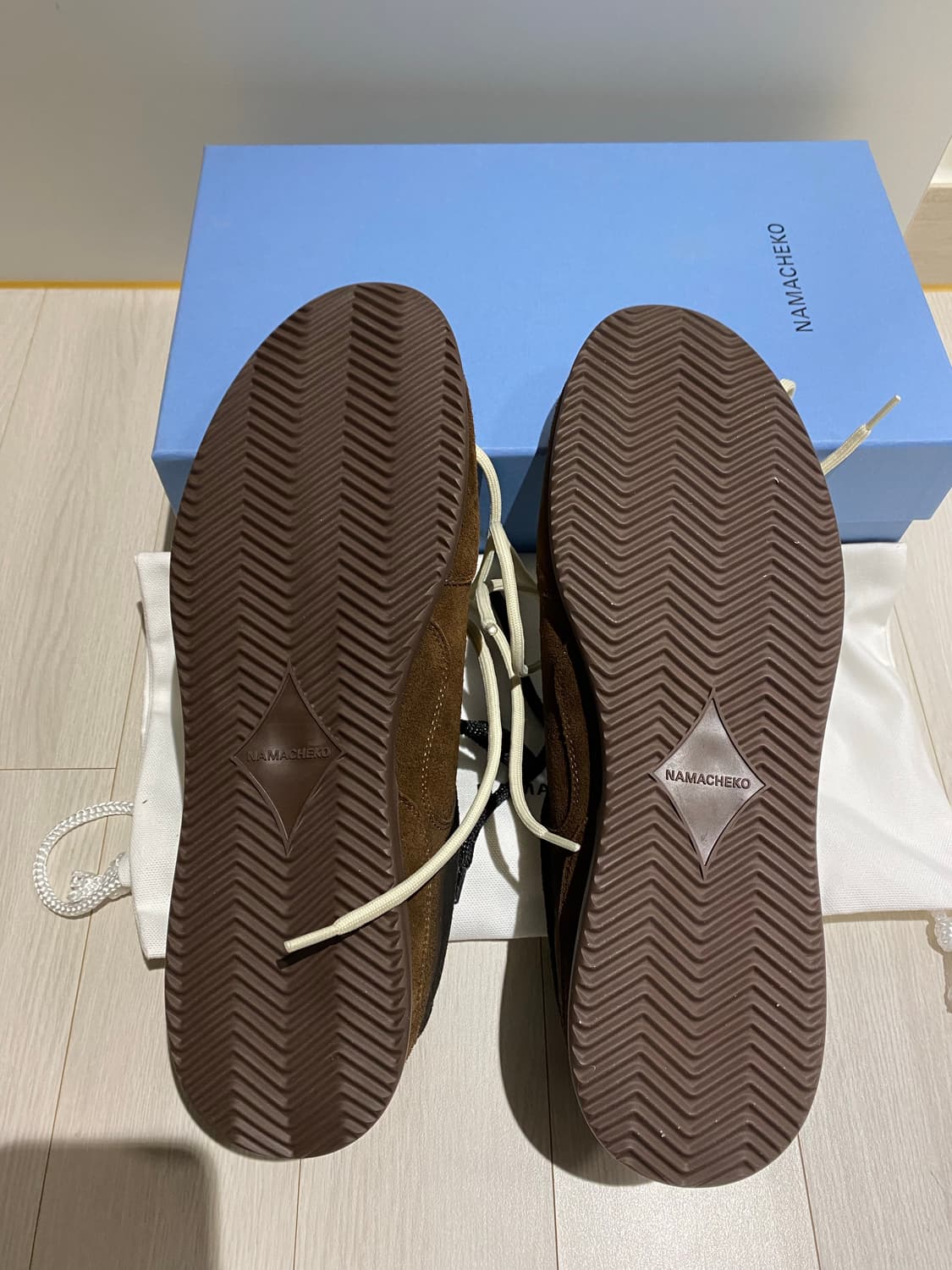 나마체코 오스터리 스니커즈 스프레이드 브릭 280 상품이미지3