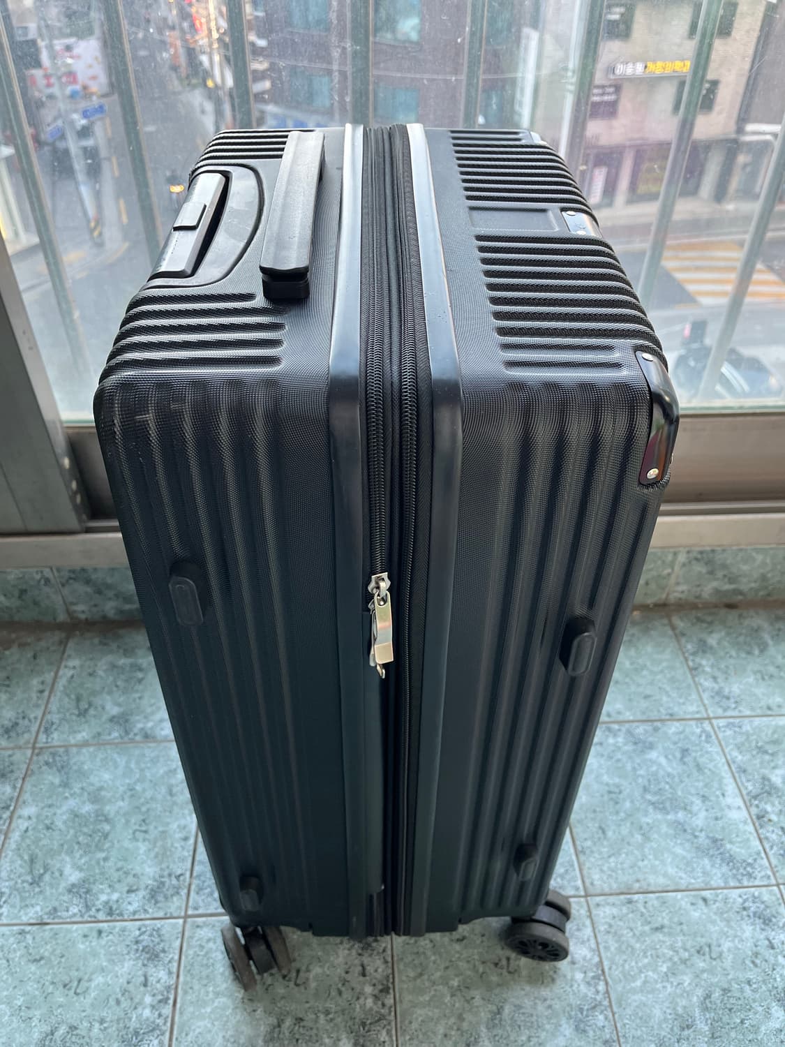 앙뜨레 24인치 블랙 여행용 캐리어 가방 상품이미지2