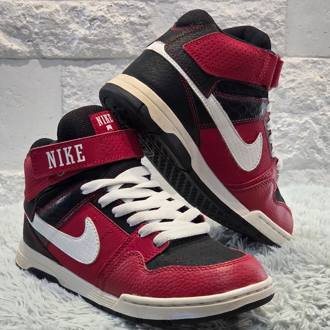 1q-20:나이키 코트 트랜즈션 미드 키즈 레드 블랙 (230mm) 상품이미지4