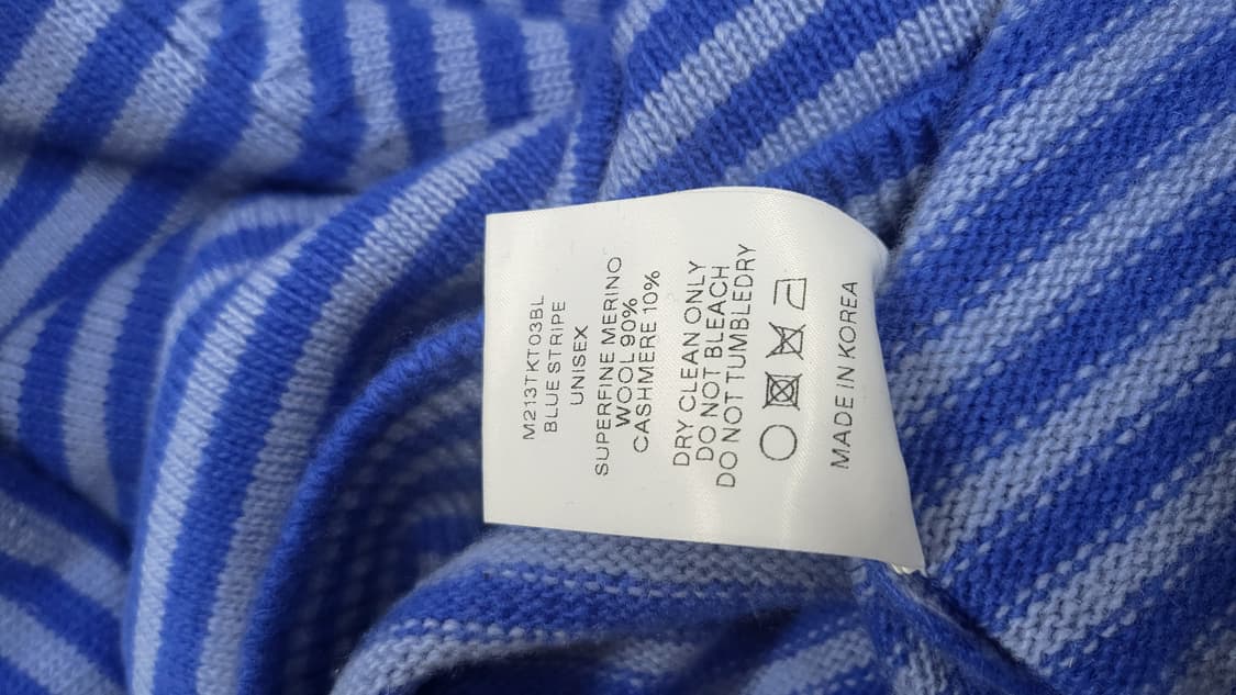 문달 Risca 블루 스트라이프 V넥 니트 상품이미지4