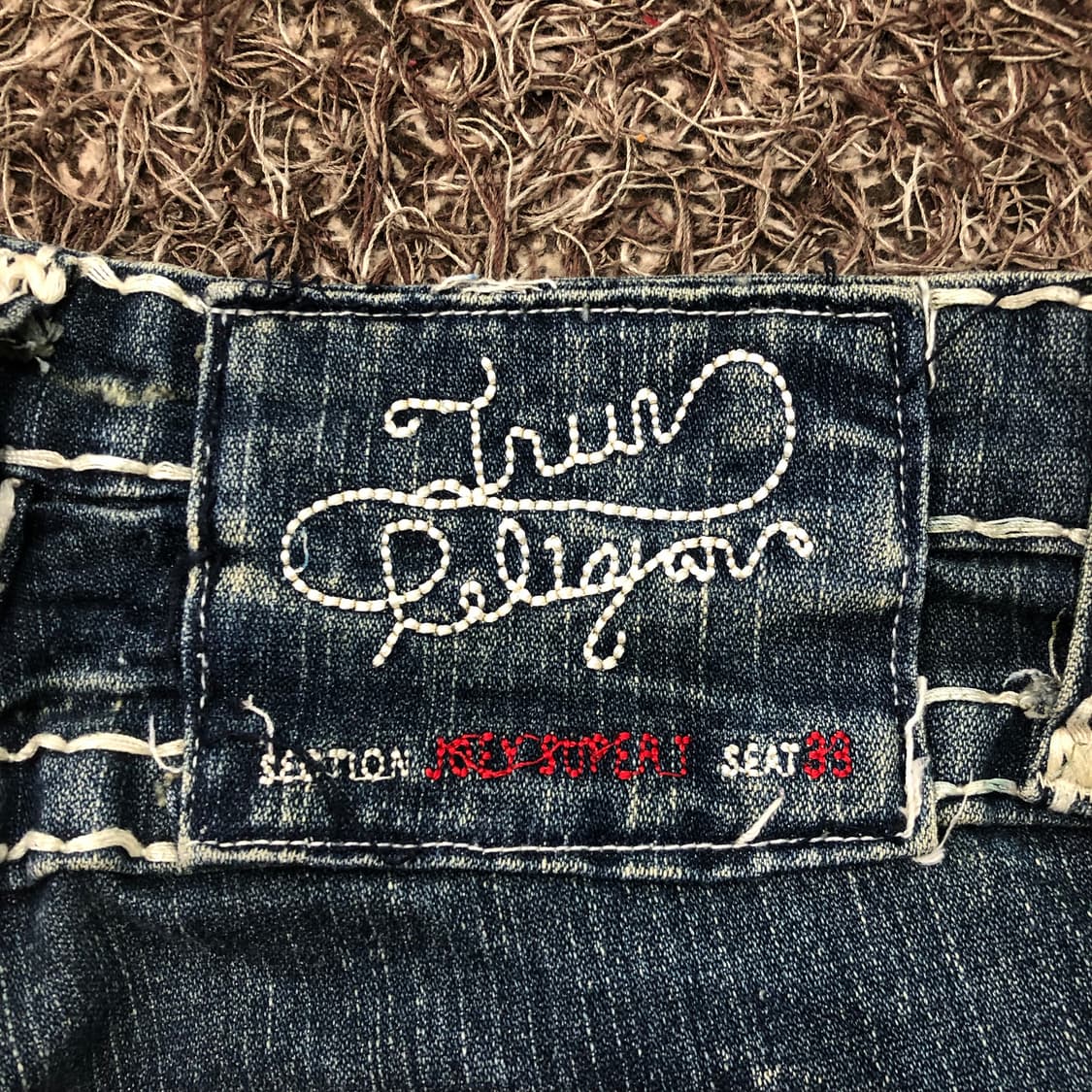 26 트루릴리전 조이 슈퍼티 부츠컷 데님 팬츠 상품이미지4