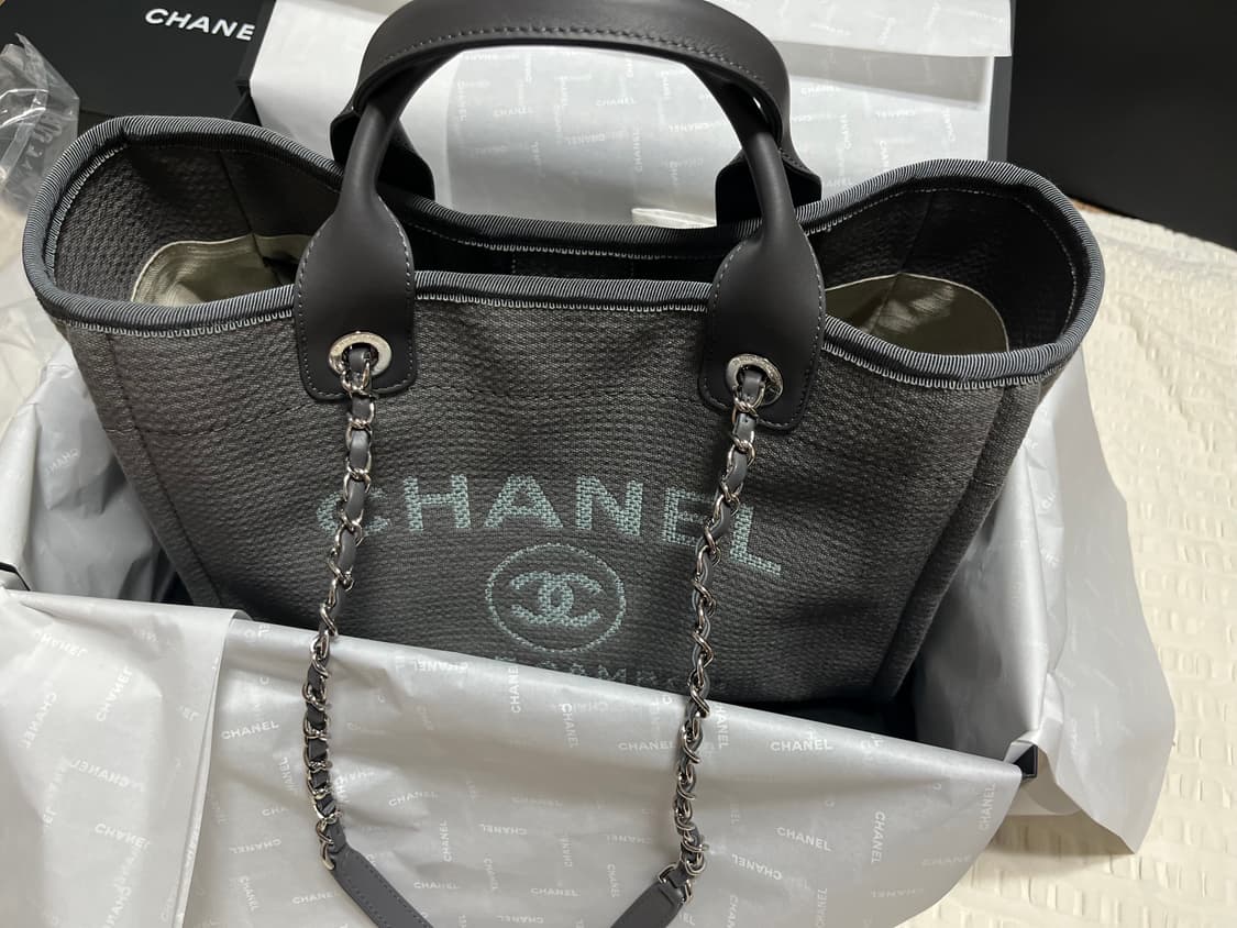 샤넬 도빌백 뉴미듐 사이즈 내장칩 상품이미지1
