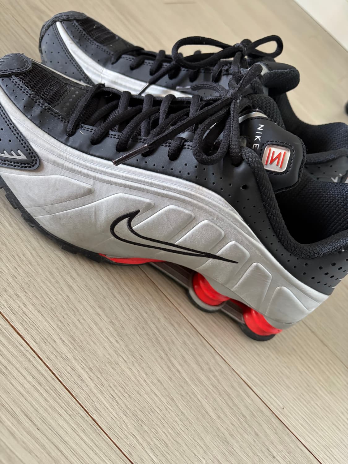 나이키샥스 r4 상품이미지1