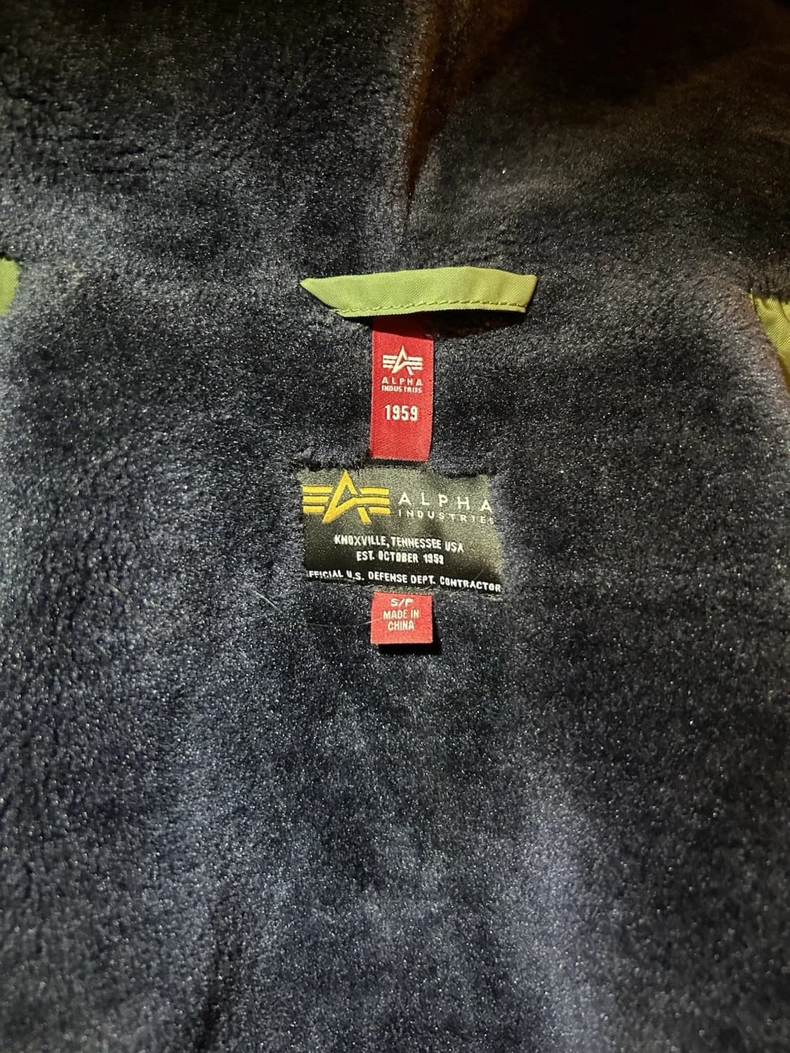 알파 인더스트리 N-2B 파카 올리브 상품이미지9