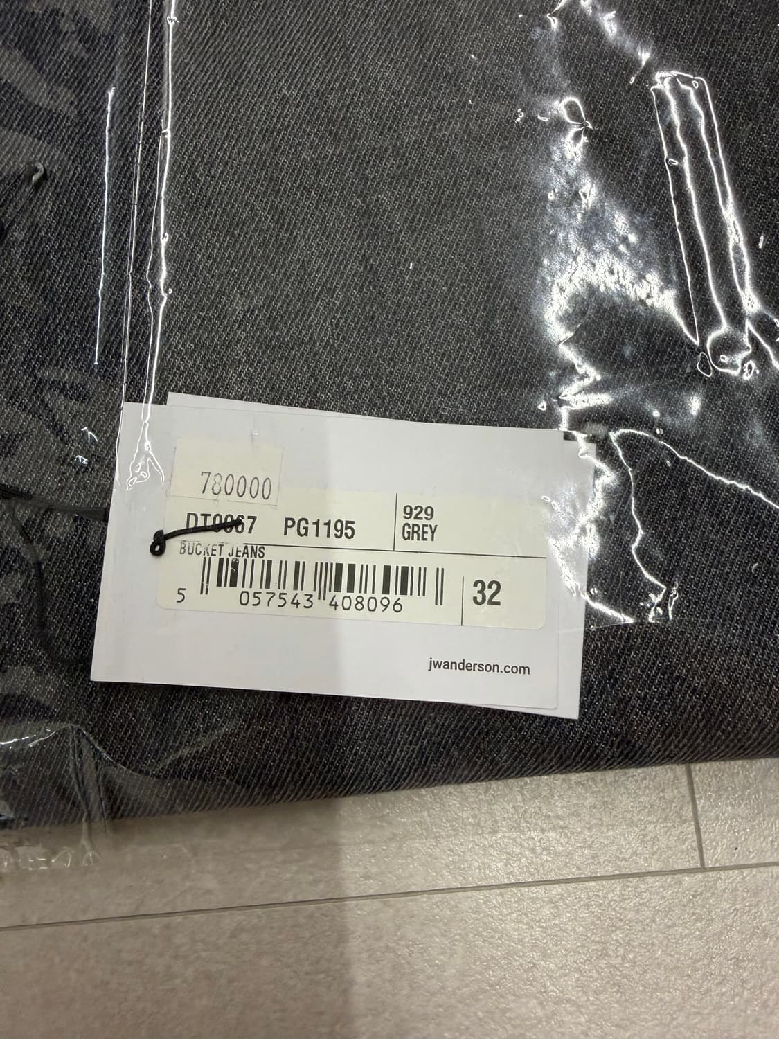 Jw 앤더슨 디스트레스드 버켓 진 팬츠 상품이미지9