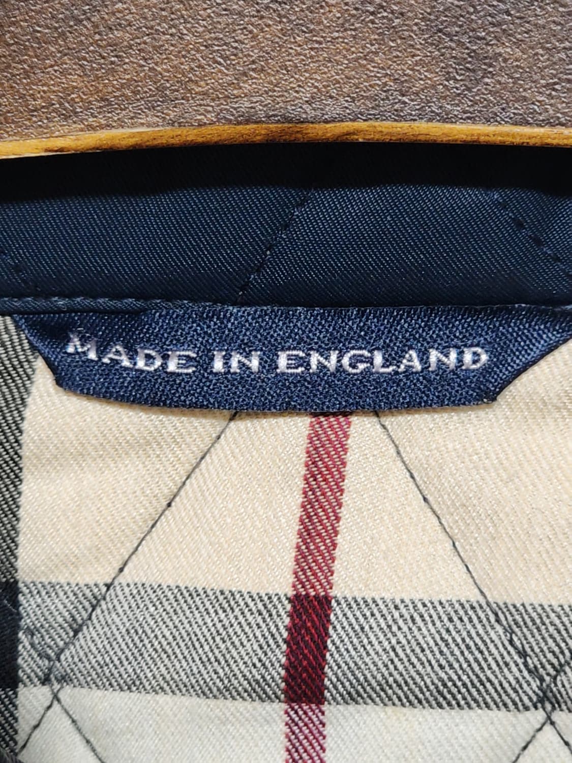 (S) 버버리 퀼팅자켓 네이비 누빔점퍼 안감 노바체크  상품이미지3