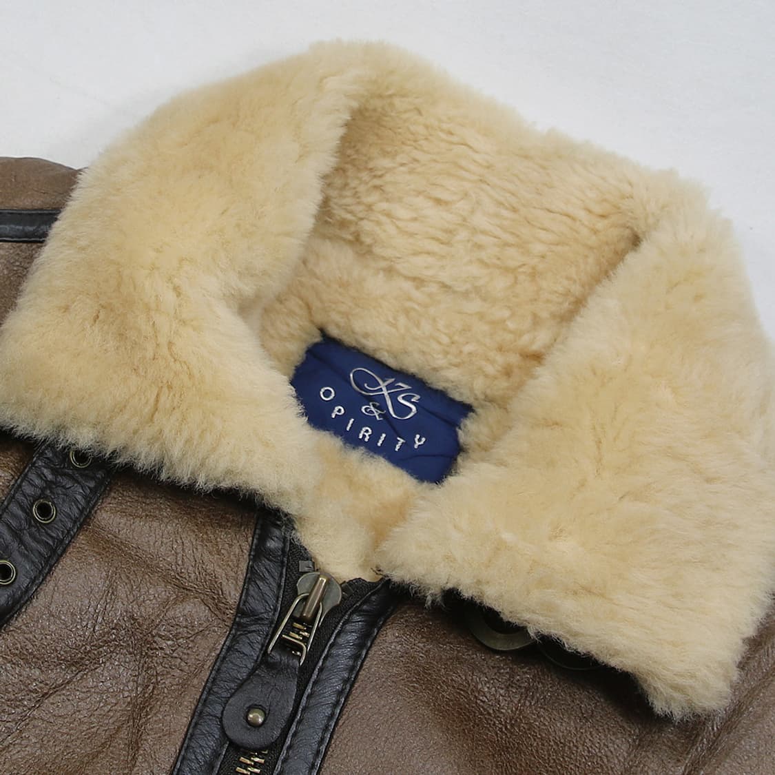 (착용컷) OPIRITY B-3 무스탕 (남성용 100) 상품이미지5