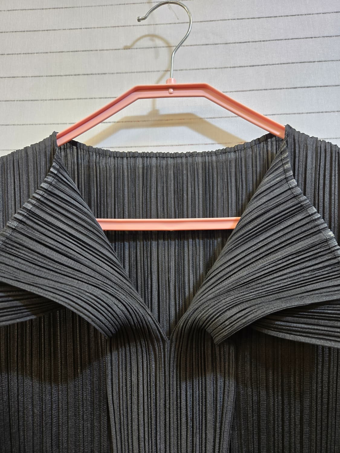 이세이미야케 플리츠플리츠 민소매 블라우스 상품이미지2