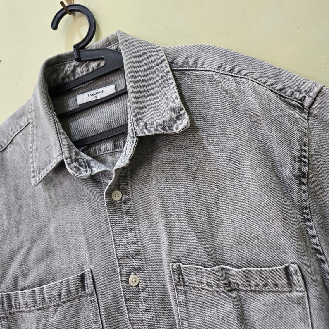 [110] 에잇세컨즈 데님 반팔 셔츠 (라이트 그레이) 상품이미지2