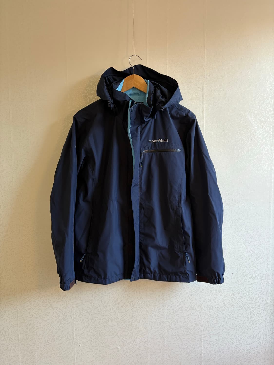 몽벨 네이비 메쉬 바람막이 상품이미지1