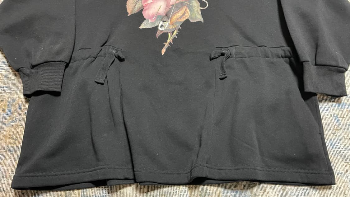 JPN 2021 스트릿 GU x 언더커버 장미 세이프티핀 호버핏 후드티 상품이미지7