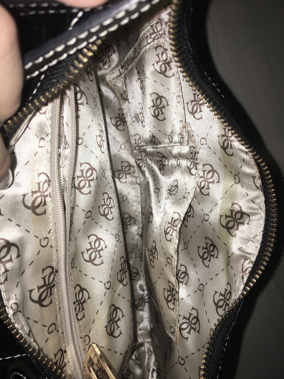 Guess croc leather shoulder bag 상품이미지7