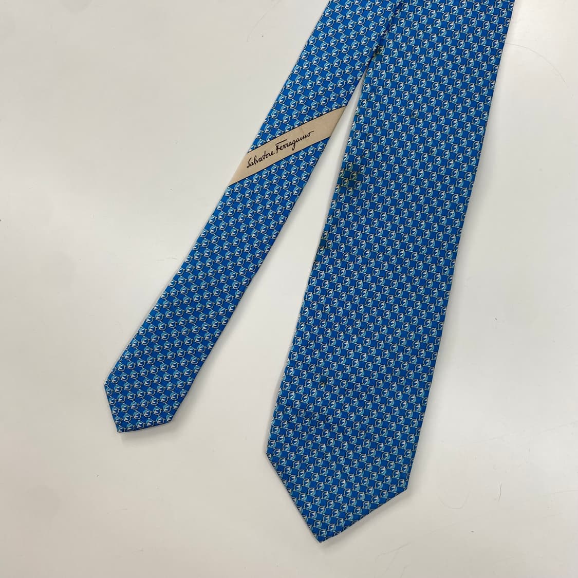 신형 페레가모(Ferragamo) 넥타이 정품명품7.8cm 상품이미지1