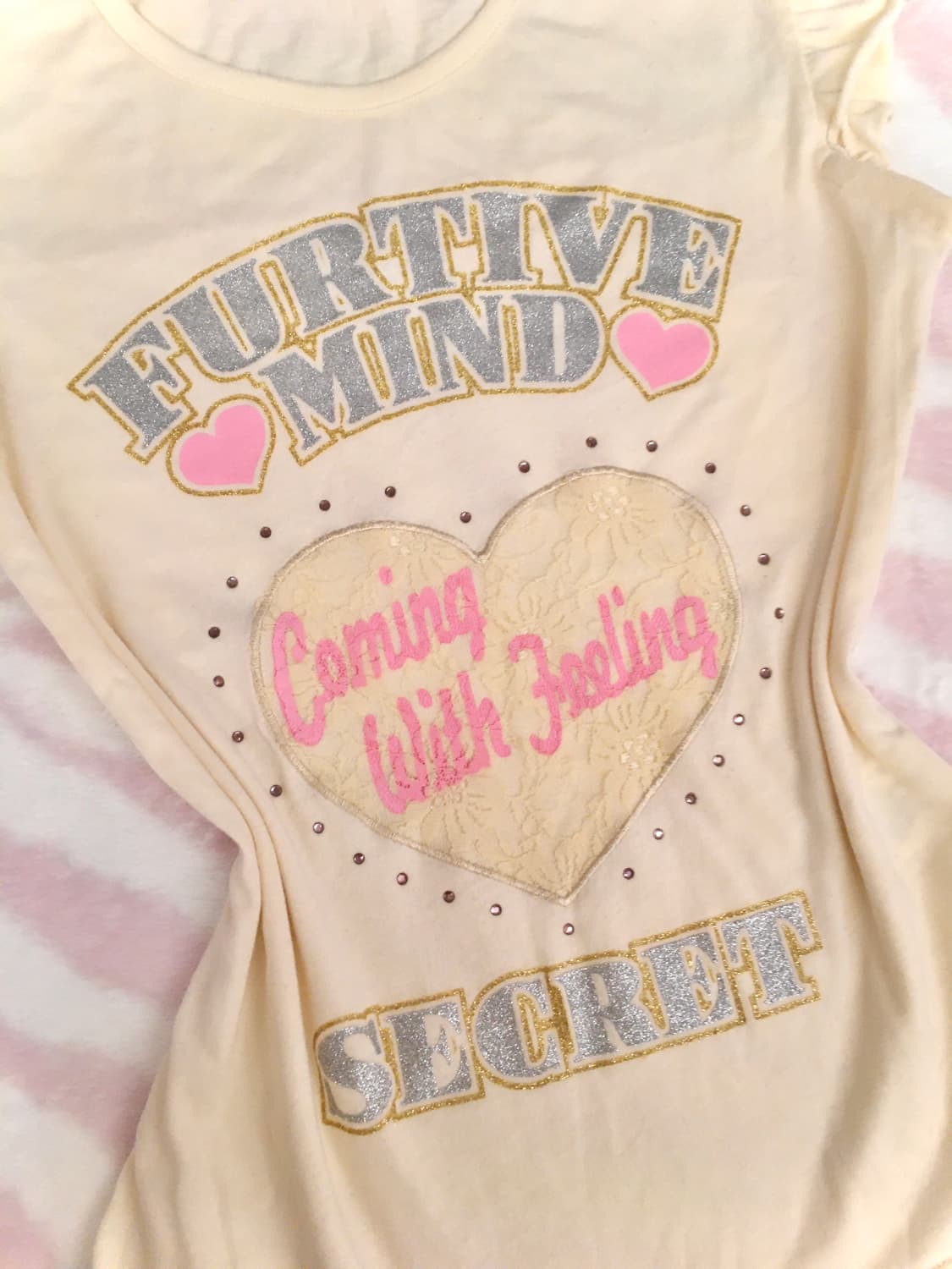 아이보리 레이스하트 히메갸루 실버레터링 반팔 티셔츠 달천깔 상품이미지3