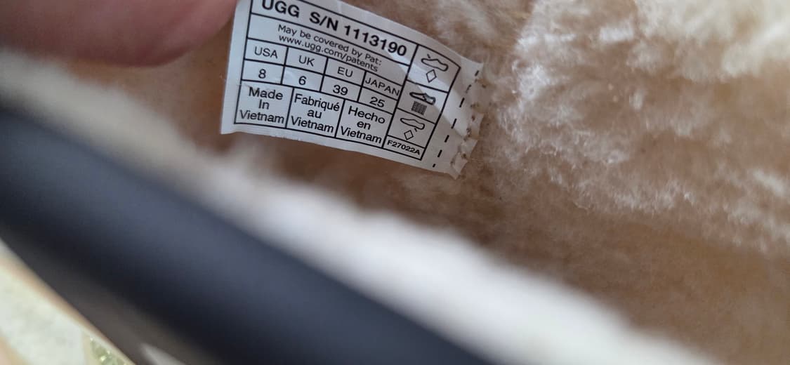 UGG 어그 클리어 미니 부츠 240사이즈 (usa8,eu39)
택포 상품이미지6