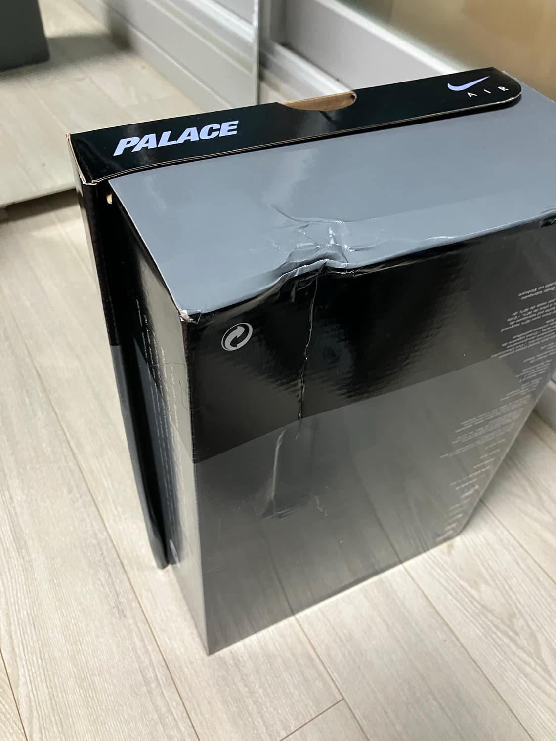 [280] 팔라스 x 나이키 에어맥스 95 메탈릭 실버 알루미늄 상품이미지3