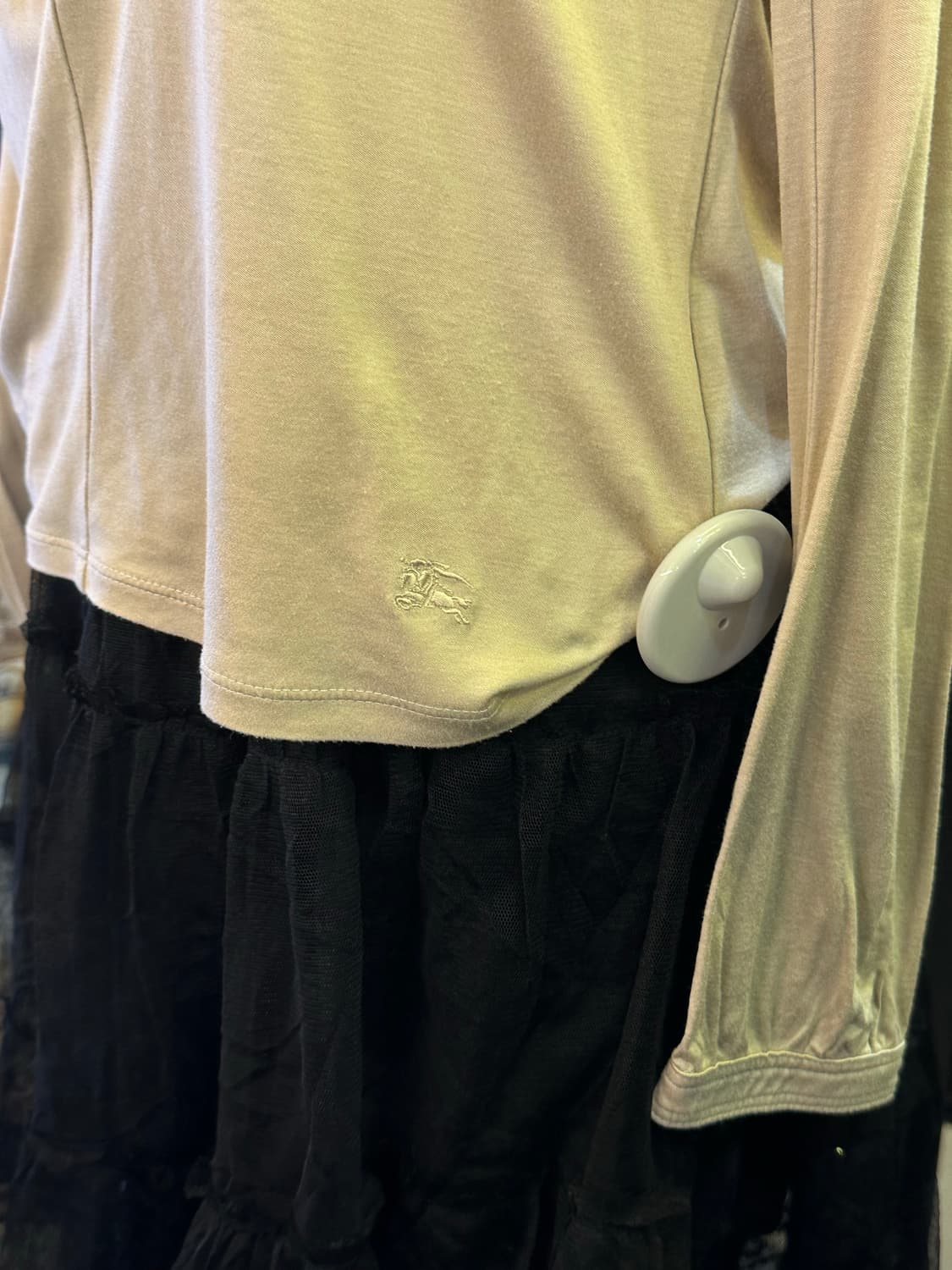 BURBERRY 버버리 베이지 셔링 롱슬리브 상품이미지3