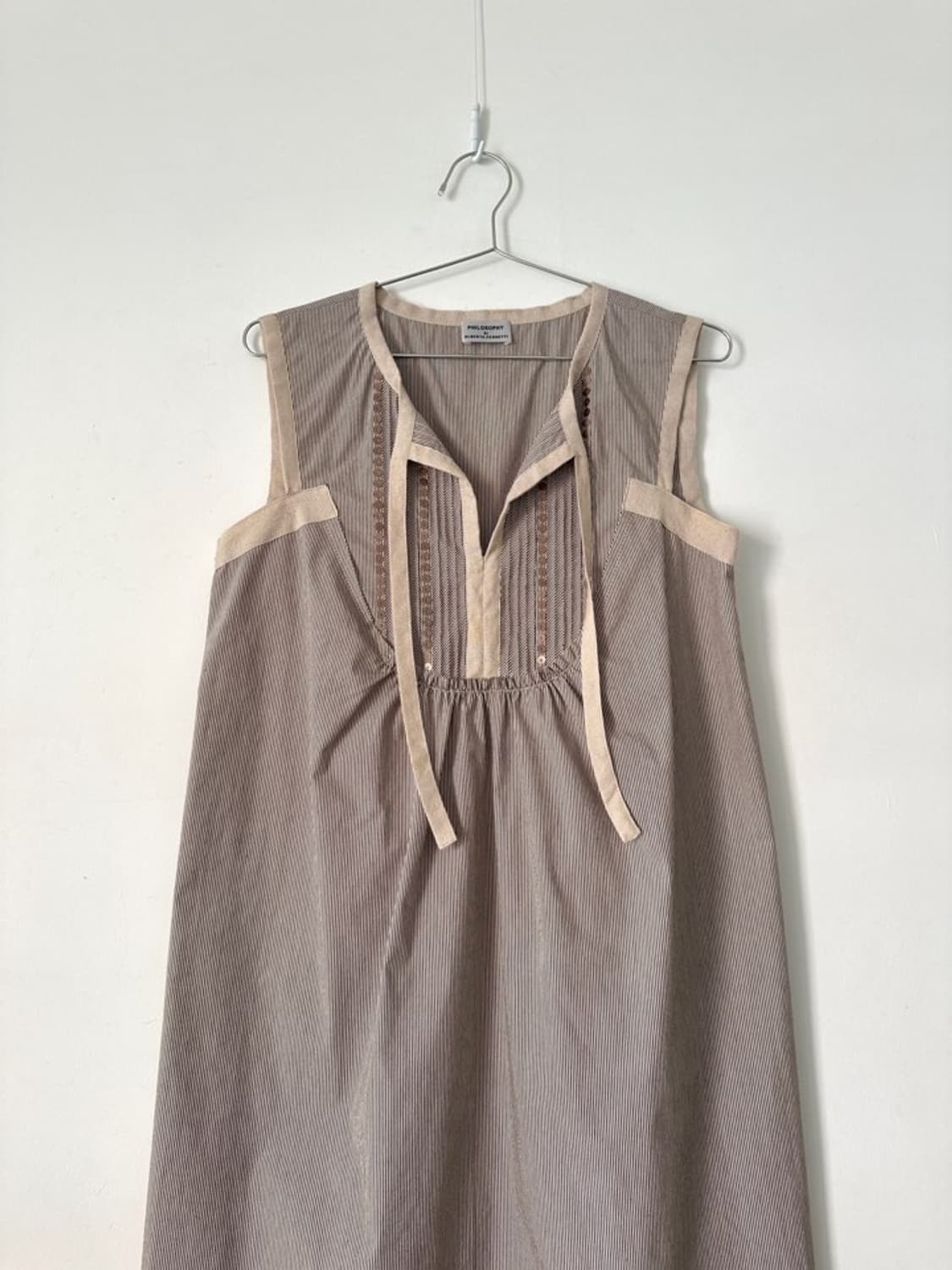PHILOSOPHY pearl strap sleeveless blouse 상품이미지2