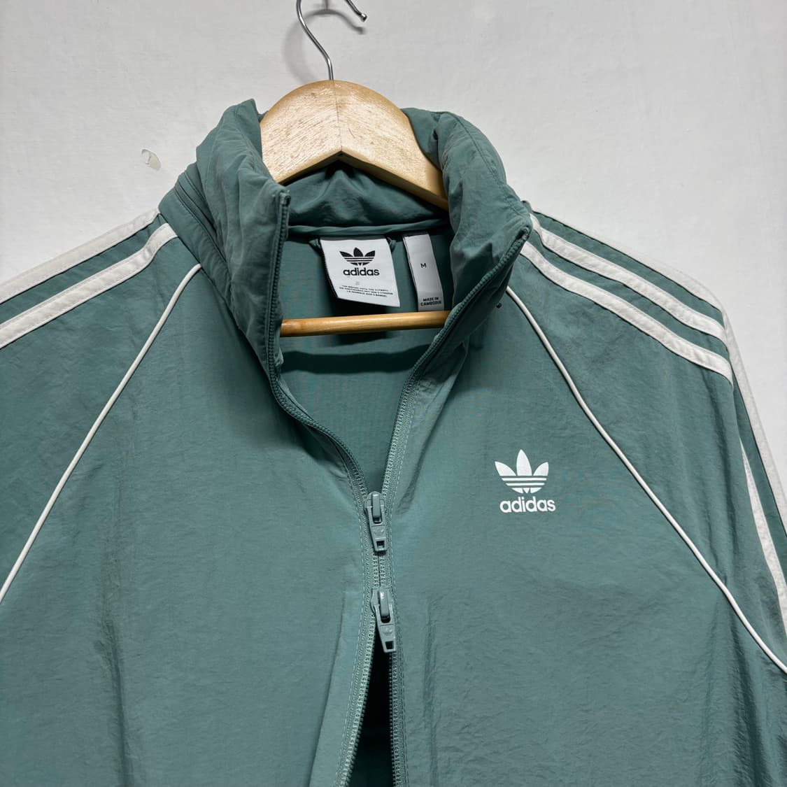 아디다스 민트 삼선 바람막이 상품이미지4