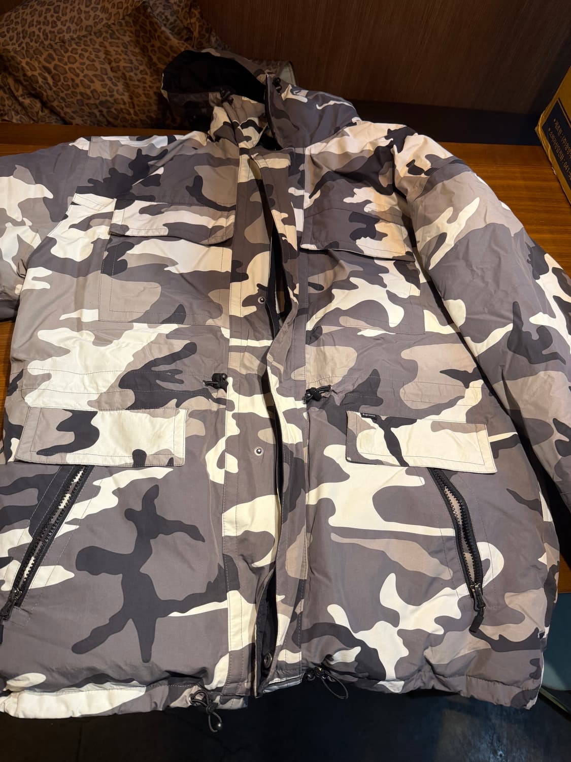 슈프림 스노우 카모 다운  상품이미지9