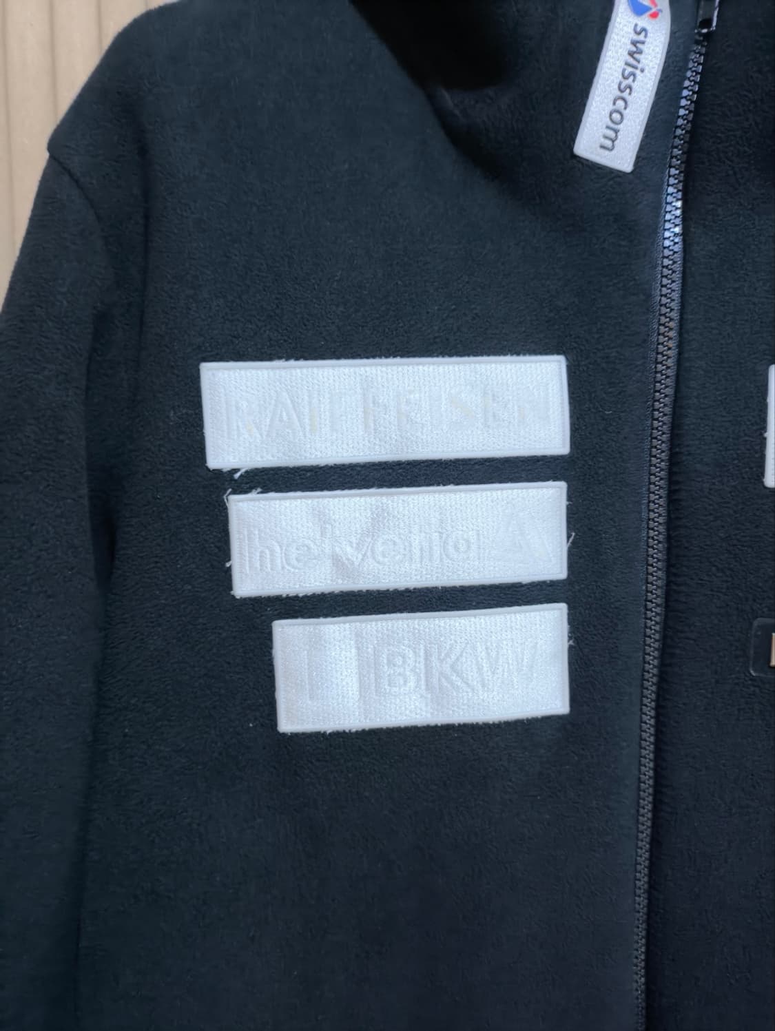 110 데상트 아우디팀 후리스 상품이미지2