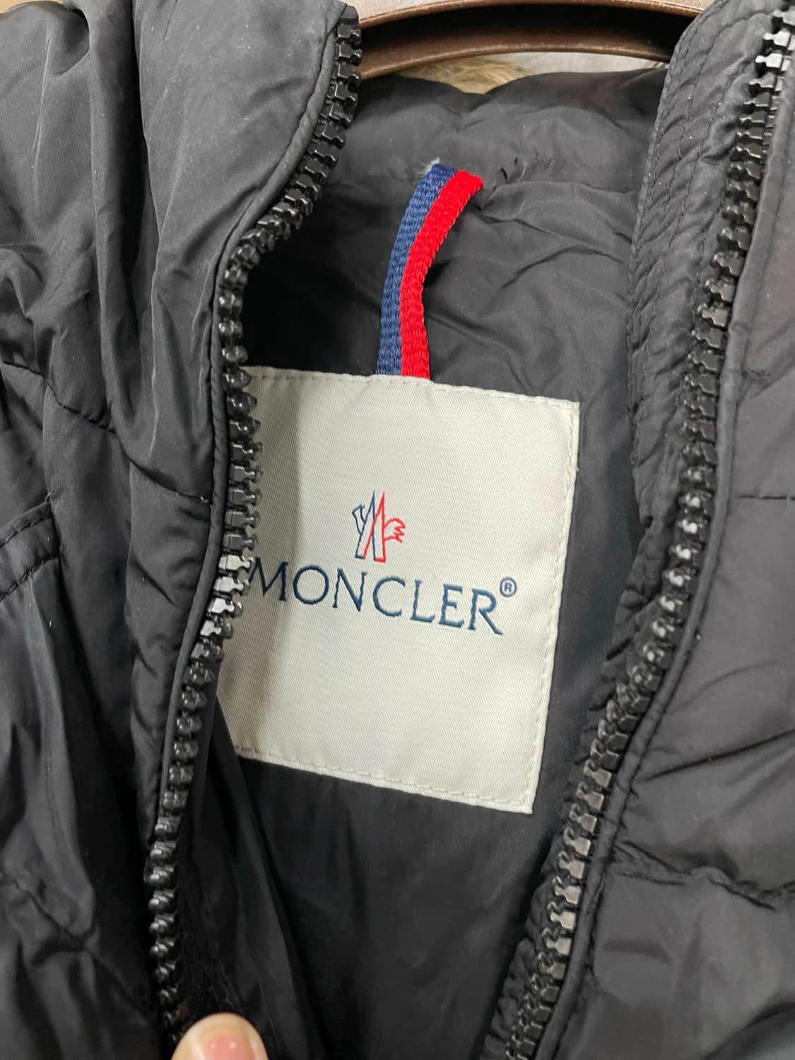 몽클레르 클리오 후드 퍼 패딩 H1501 상품이미지7