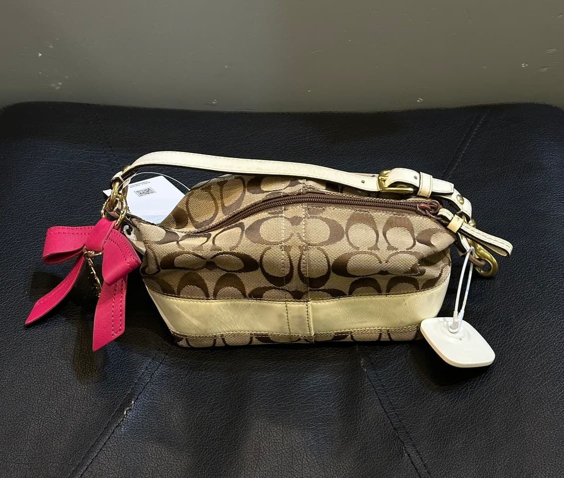 COACH 코치 핑크리본 미니 토트백 상품이미지1