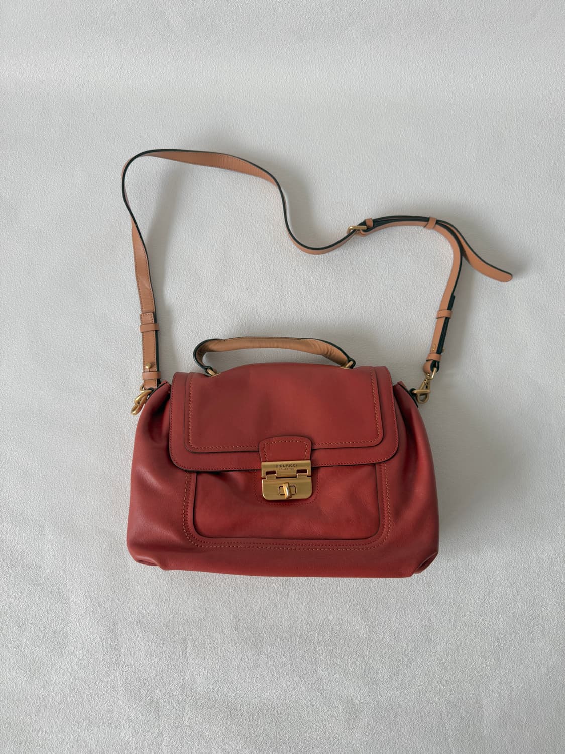 니나리치(NINA RICCI) 레더 토트 크로스백 상품이미지1