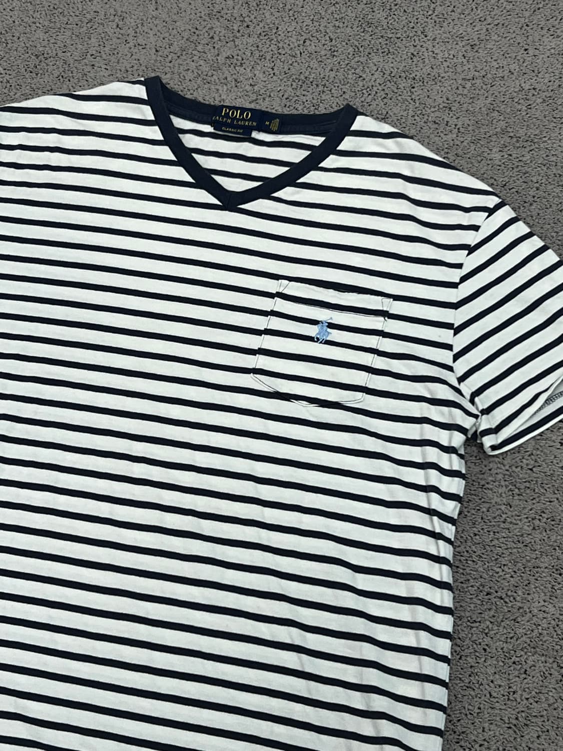 (M) 폴로 랄프로렌 커스텀핏 스트라이프 브이넥 포켓 반팔 티 상품이미지2