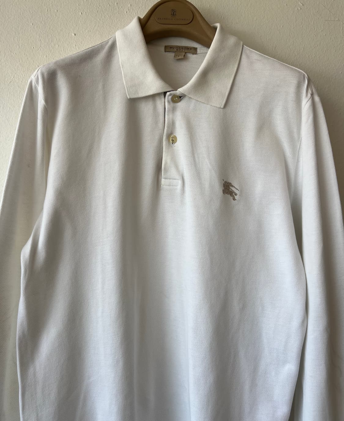 버버리 남성 화이트 카라 긴팔티셔츠 상품이미지2