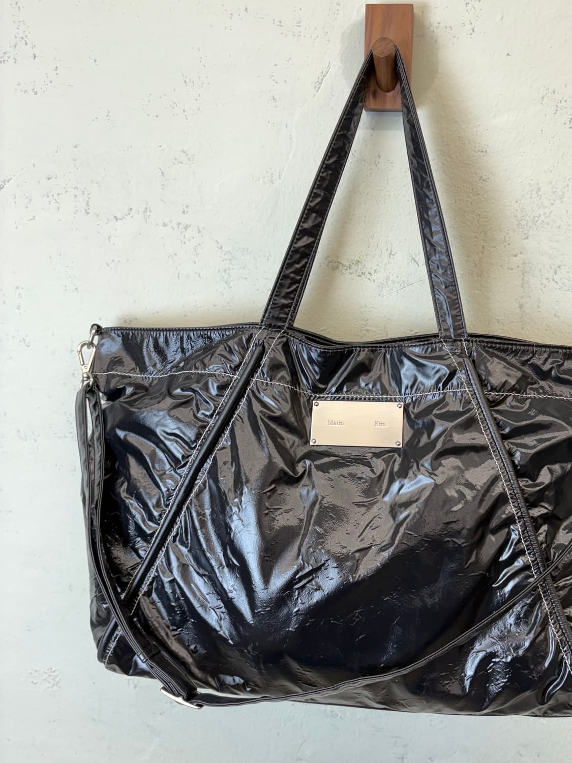 마뗑킴 빅 코팅 토트백 블랙 상품이미지3