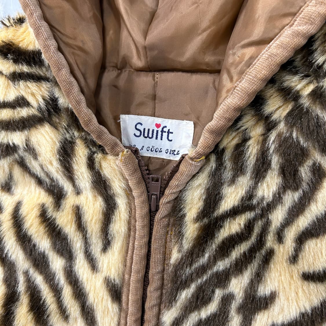 Swift 타이거 플리스 후드집업 상품이미지7