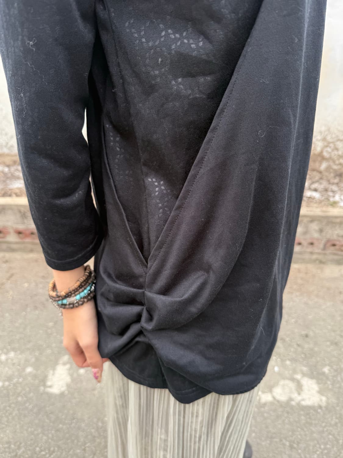 ARENA 시스루 도트 패턴 셔링 티 상품이미지9