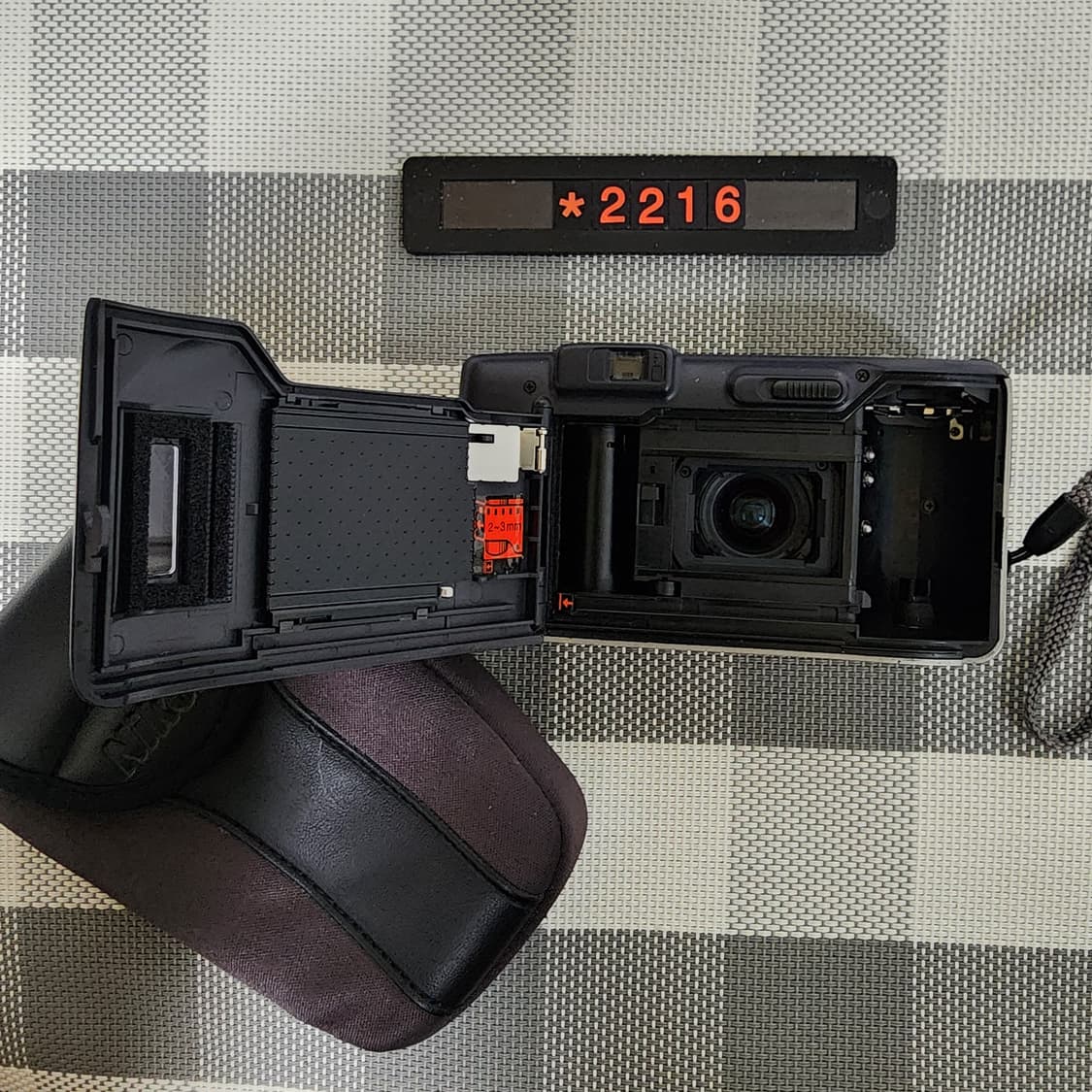 니콘 줌 400 AF 파노라마 필름카메라 파우치포함 상품이미지5