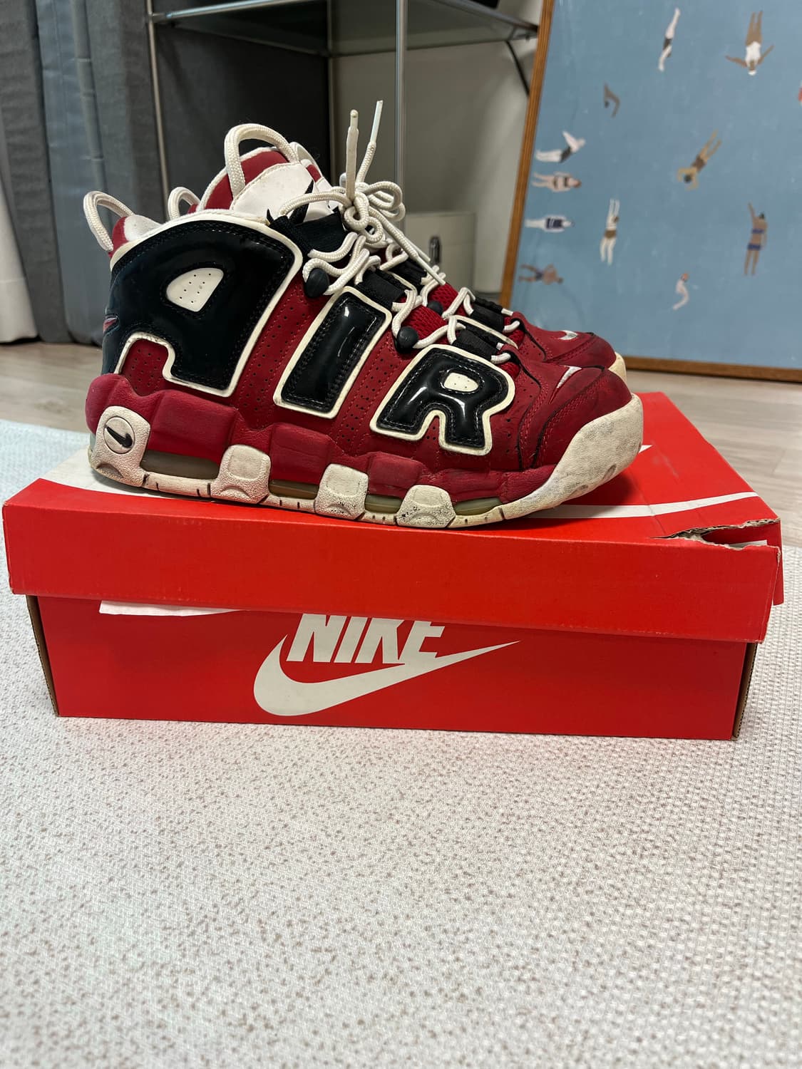 나이키 에어모어 업템포 빨/검 상품이미지5