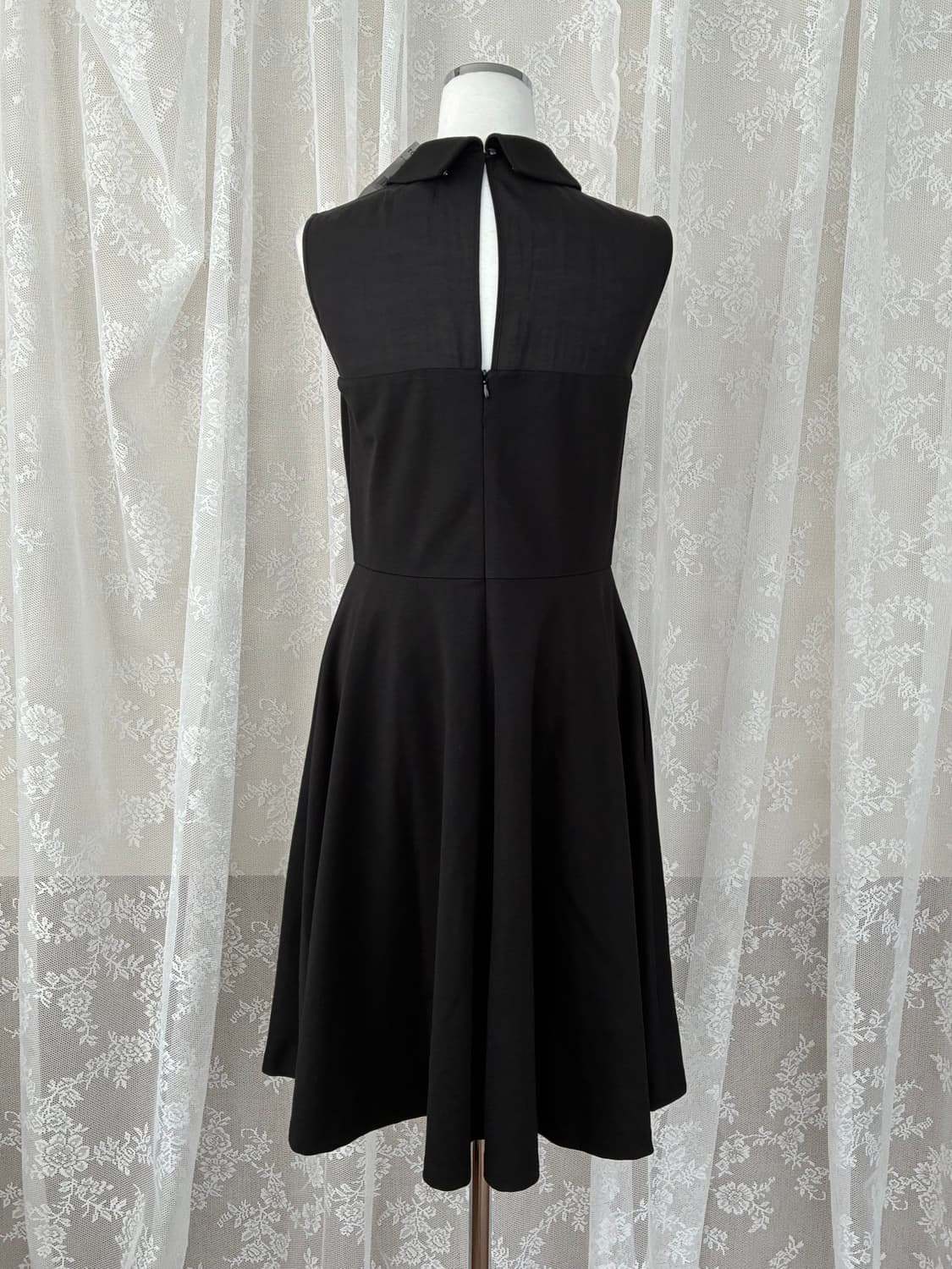 85) 새상품 스튜디오 톰보이 민소매 원피스 블랙 상품이미지4