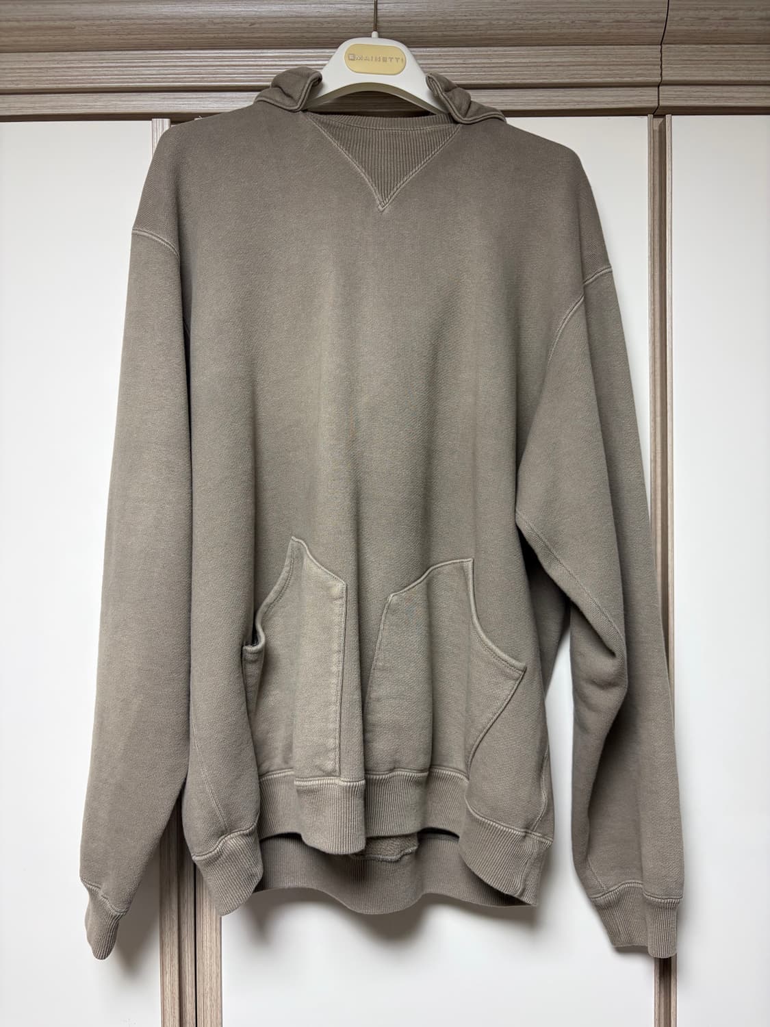 [2] 아프레쎄 A.presse 비오탑 25AW 어태치드 후드 파카 상품이미지1