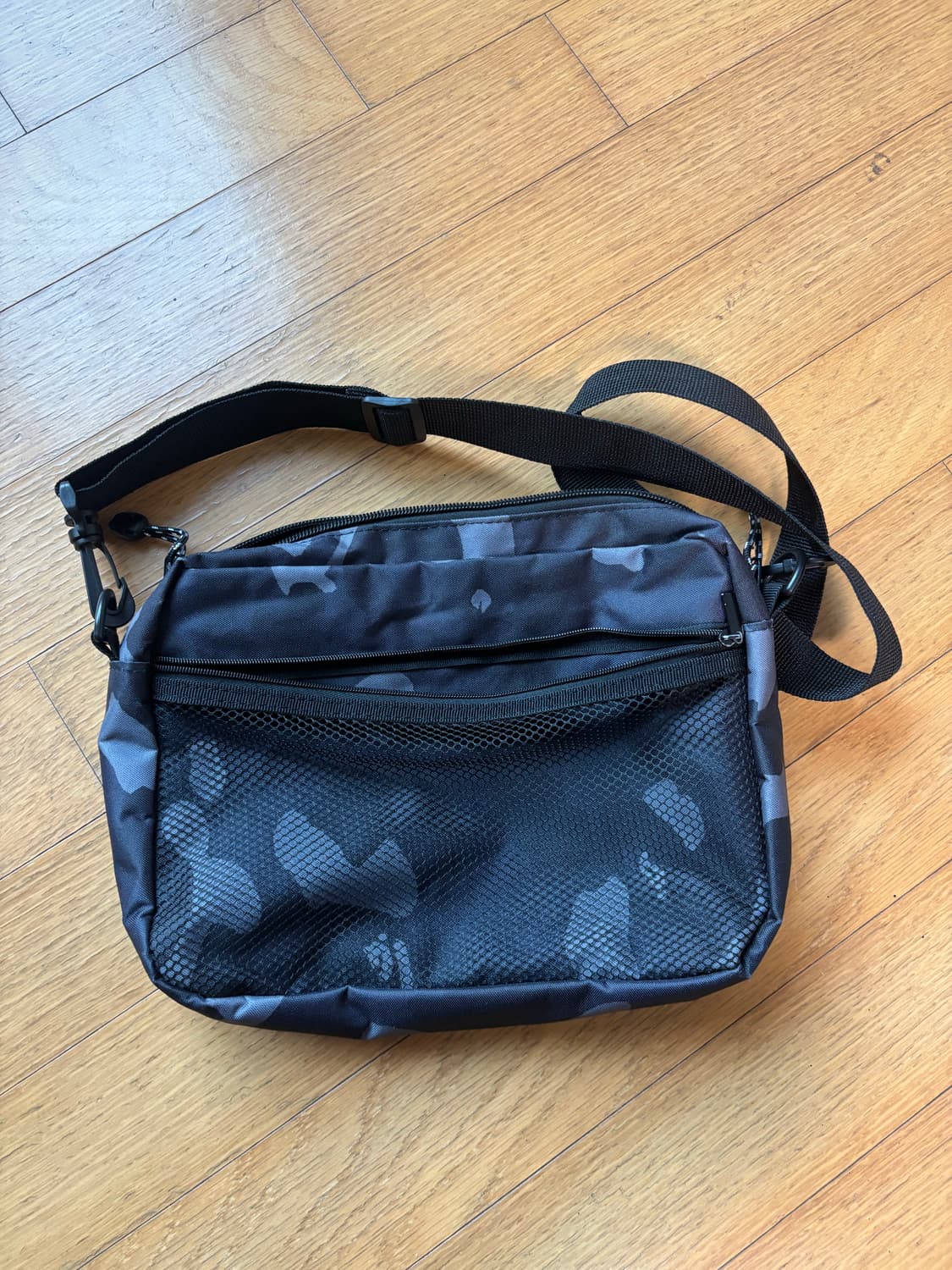 베이프 잡지부록 가방  상품이미지2