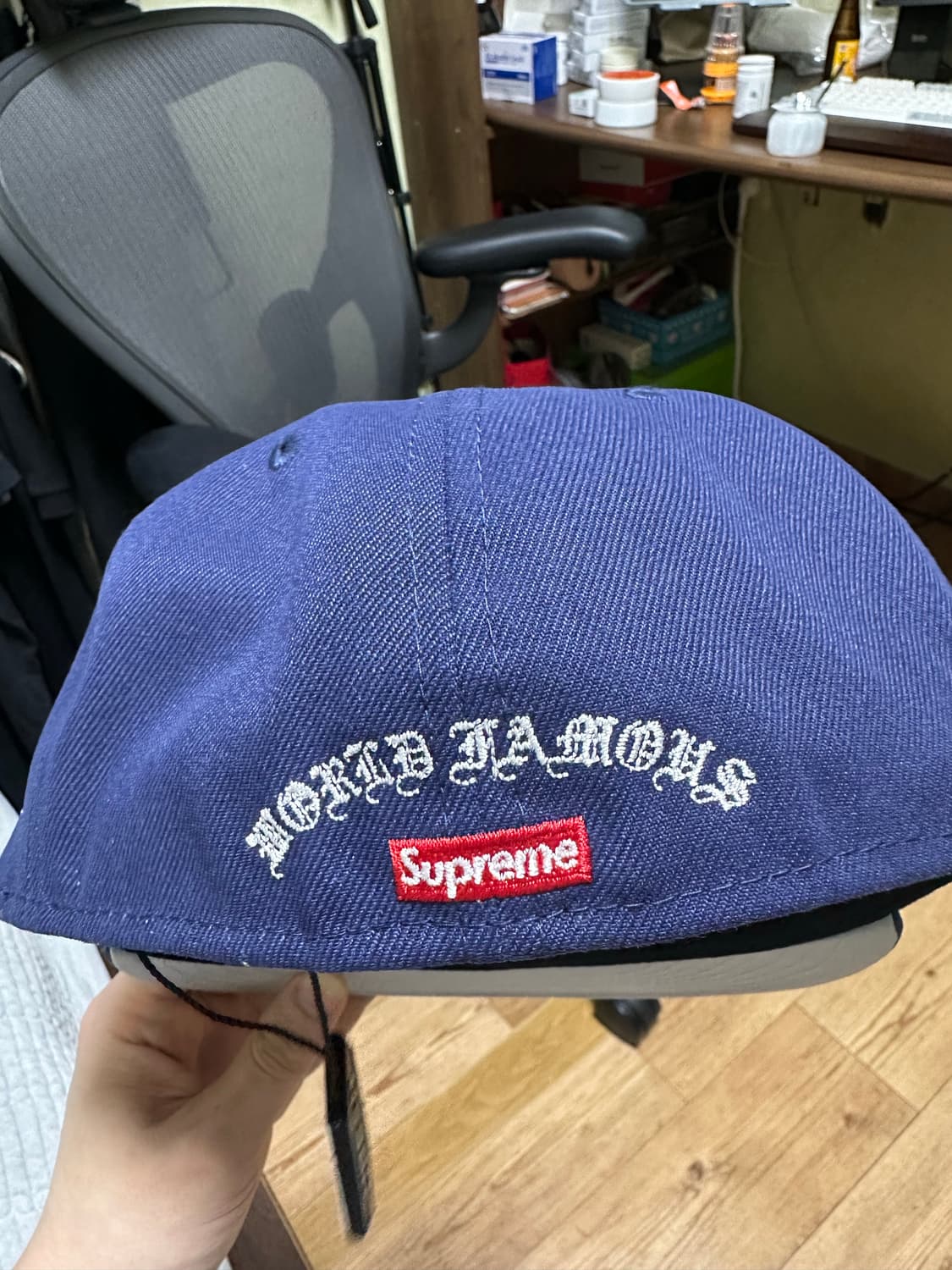 슈프림 뉴에라 골드 크로스 스냅백 1/8 상품이미지3