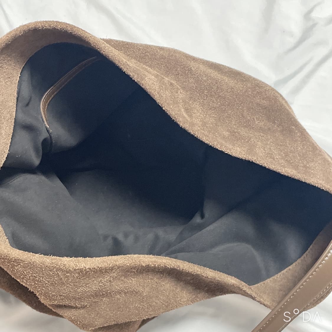 URAGO 유라고 Suede hobo bag 상품이미지8