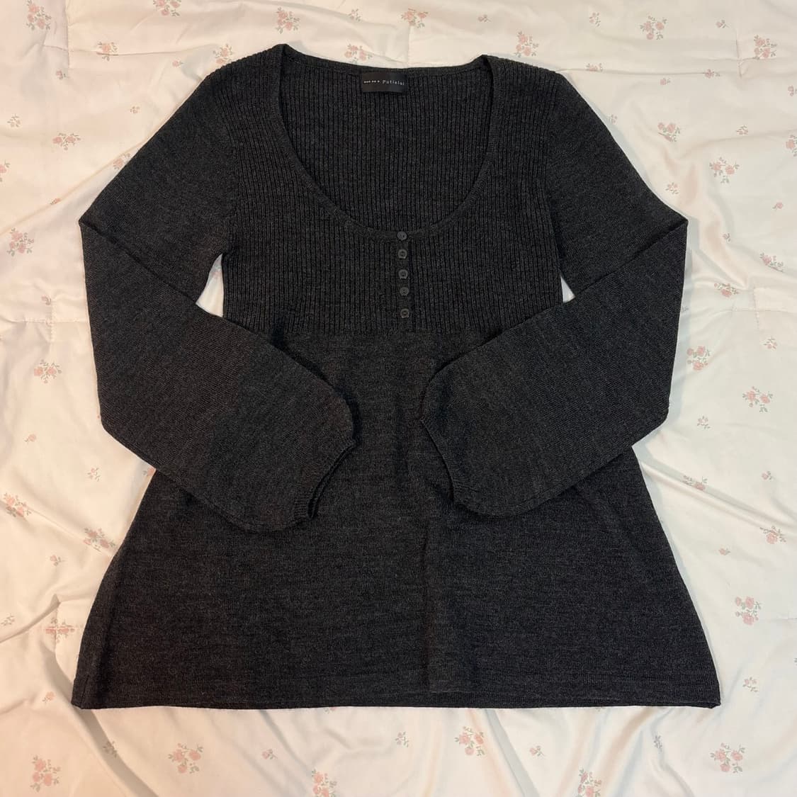  빈티지 차콜 그레이 플레어 니트 슬리브 상품이미지1