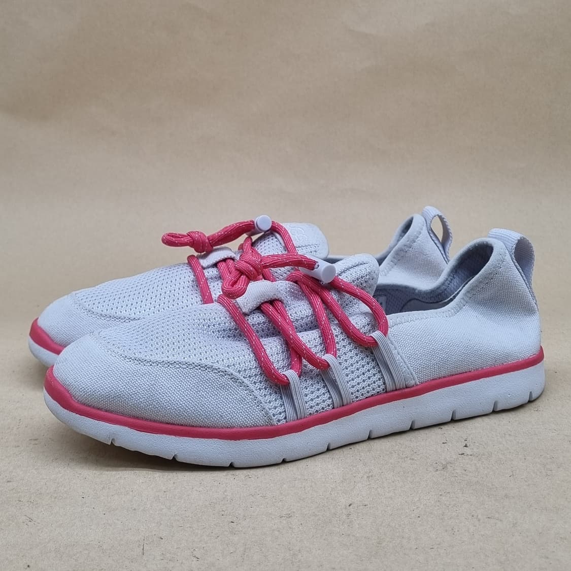 어그 캔브리안 여성 슬립온 235 상품이미지1