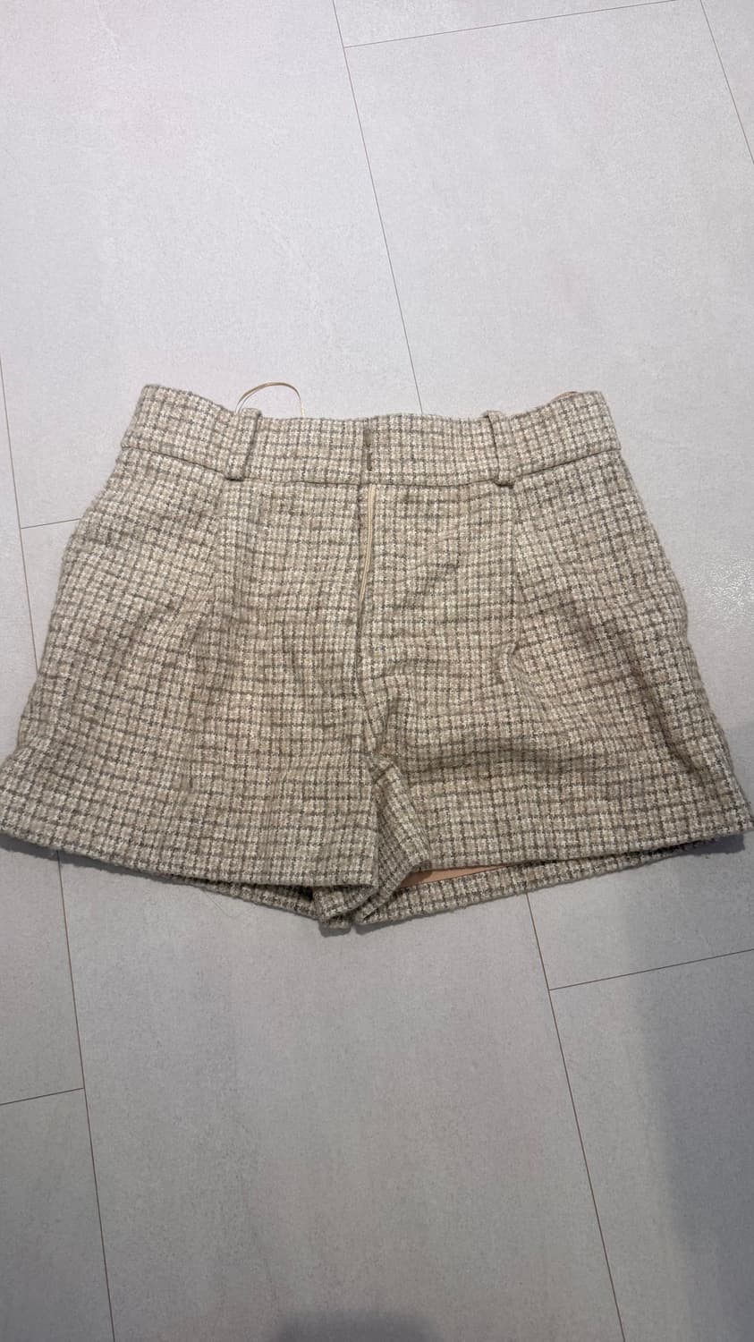 끌로에 트위드 반바지 상품이미지1