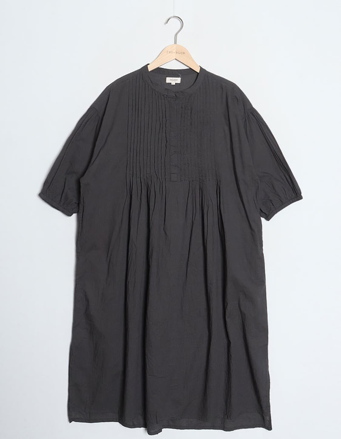 isoLaine Pintuck Pleats One-Piece 상품이미지1